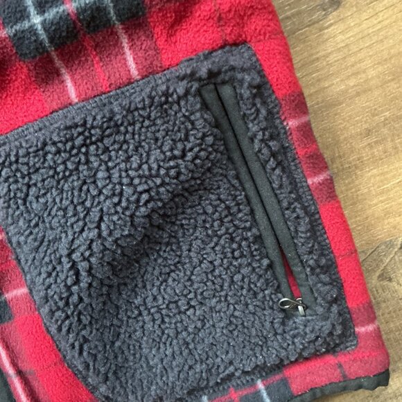 Eddie Bauer Red Plaid Sherpa Fleece Vest M Zip Front Wool Blend Outdoorsy - Picture 3 of 5